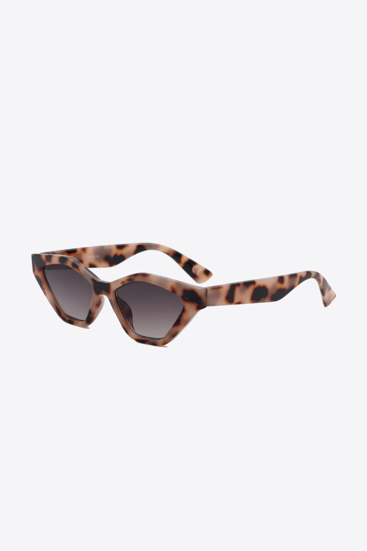 Cat Eye Polycarbonate Sunglasses - Tran.scend 