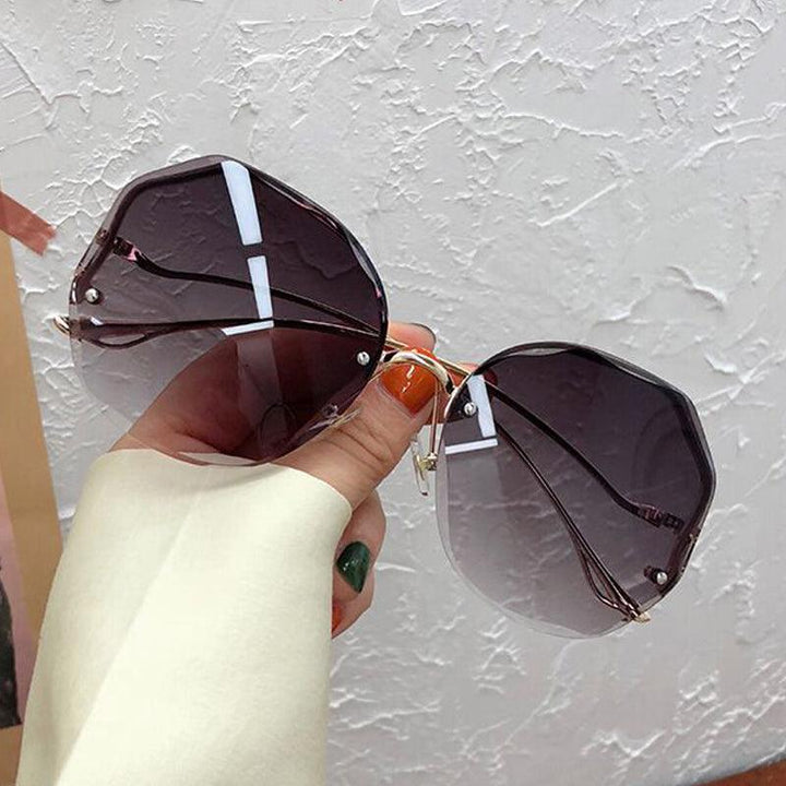 Designer Gradient Sunglasses - Tran.scend 